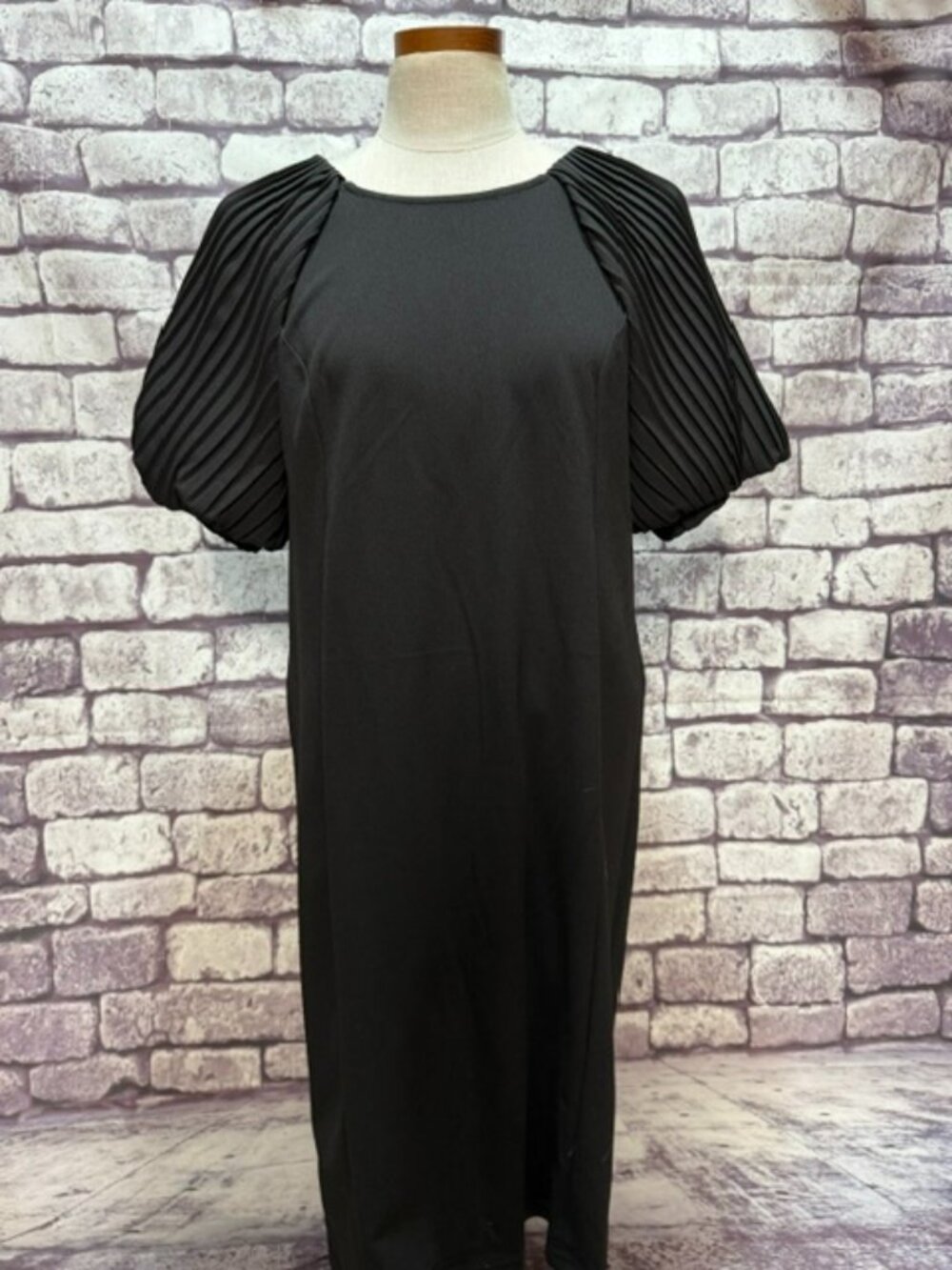 Nina Leonard NWT Black Short Sleeve Dress Size L